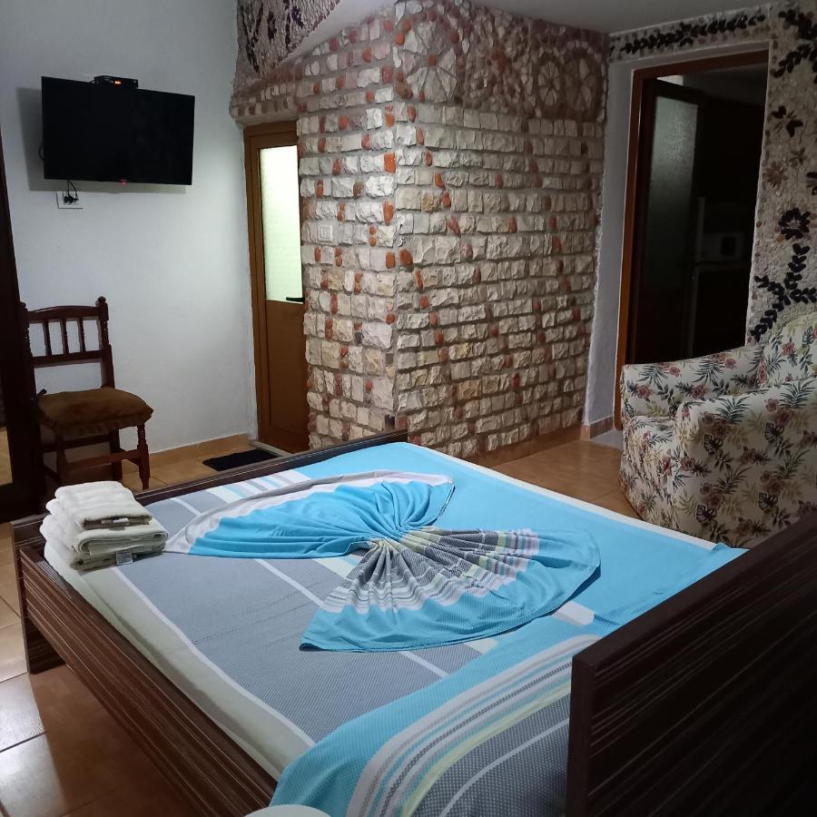 Mustafaraj Apartments Ksamil Ngoại thất bức ảnh