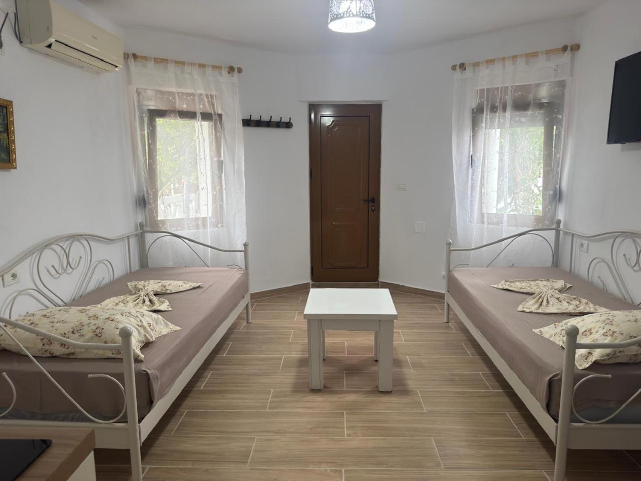 Mustafaraj Apartments Ksamil Ngoại thất bức ảnh